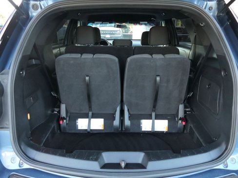 Used 2018 Ford Explorer XLT image 23