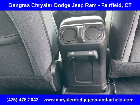 Used 2024 Jeep Wrangler Unlimited w/ Convenience Group AWD/4WD image 29