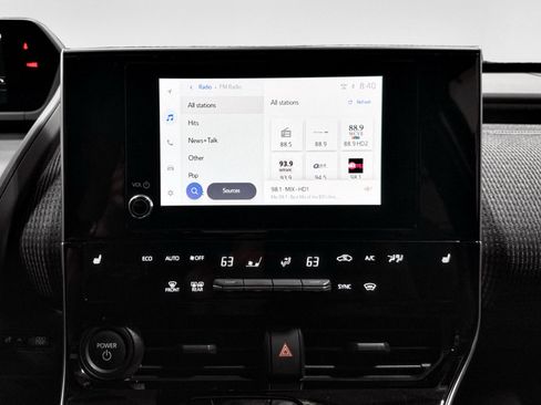 Used 2023 Subaru Solterra AWD image 12
