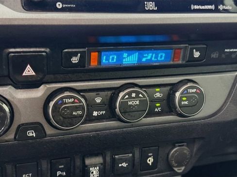 Certified 2020 Toyota Tacoma TRD Sport w/ TRD Premium Sport Package AWD/4WD image 16