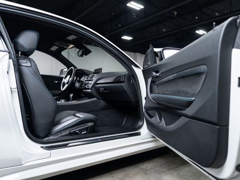 Used 2016 BMW M2 image 44