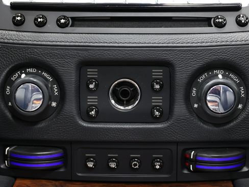 Used 2013 Rolls-Royce Ghost RWD image 46