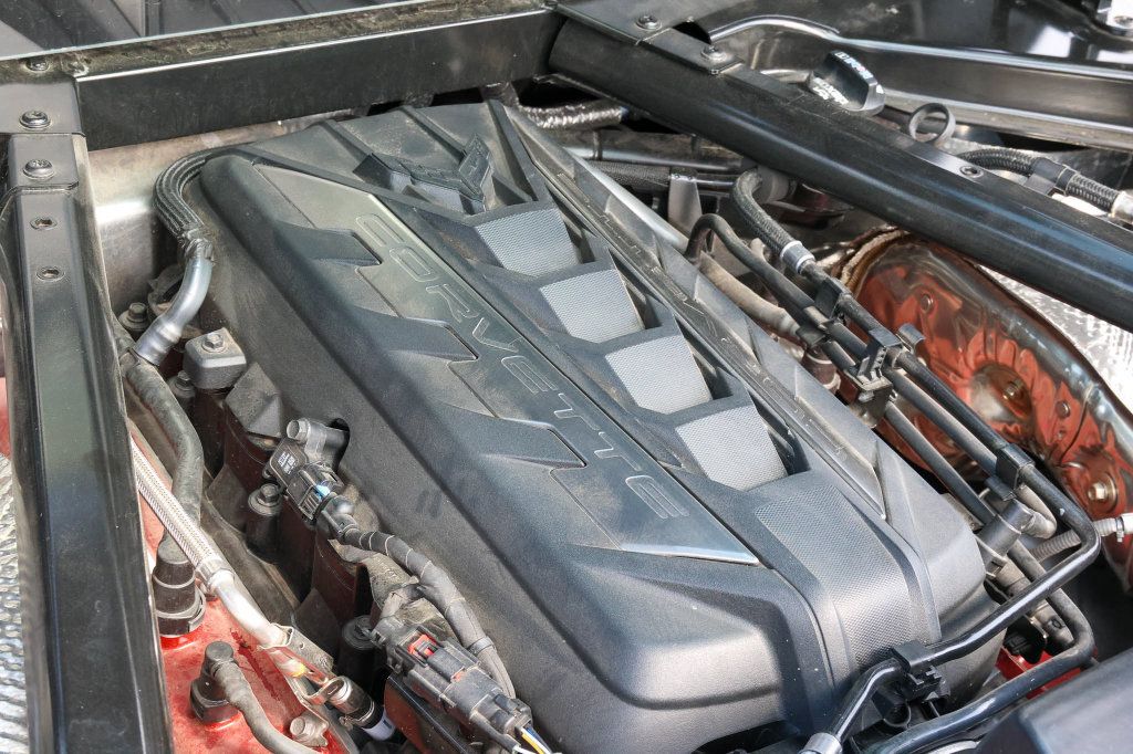 Used 2024 Chevrolet Corvette Stingray Premium Cpe w/ Z51 Performance Package RWD image 10