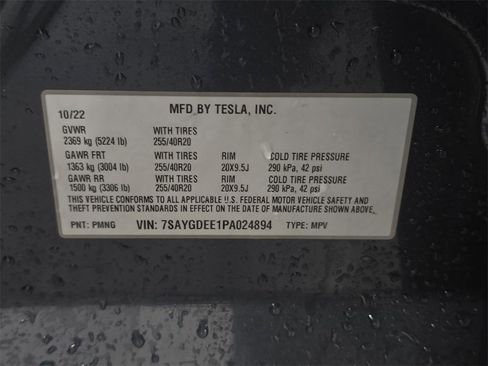 Used 2023 Tesla Model Y Long Range image 33