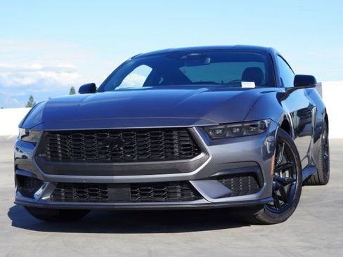 Used 2025 Ford Mustang Premium RWD image 4