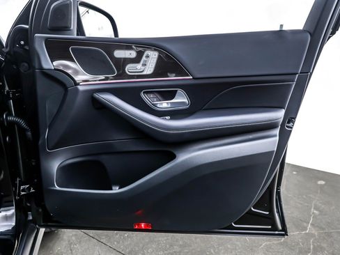 Certified 2025 Mercedes-Benz GLE 350 4MATIC image 25