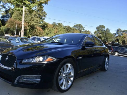 Used 2013 Jaguar XF 3.0 image 10