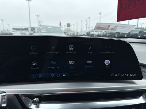 Certified 2024 Cadillac Lyriq Luxury image 16