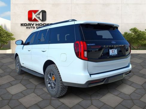 New 2025 Ford Expedition Tremor image 2