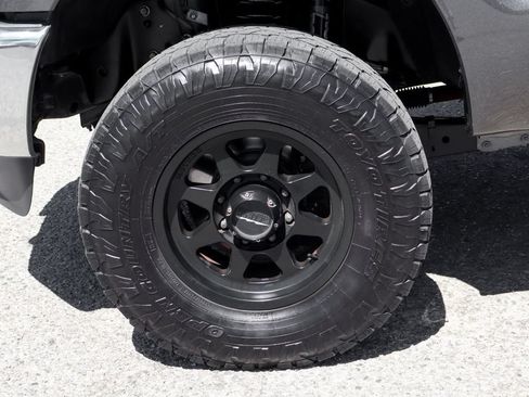 Used 2015 Ford F250 Lariat w/ Lariat Ultimate Package AWD/4WD image 48