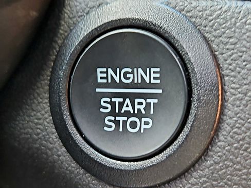 Used 2025 Ford Escape ST-Line AWD/4WD image 23