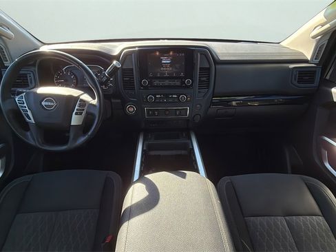 Used 2024 Nissan Titan SV w/ SV Convenience Package image 19
