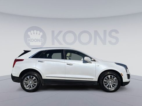 Used 2017 Cadillac XT5 Luxury w/ Driver Awareness Package image 8