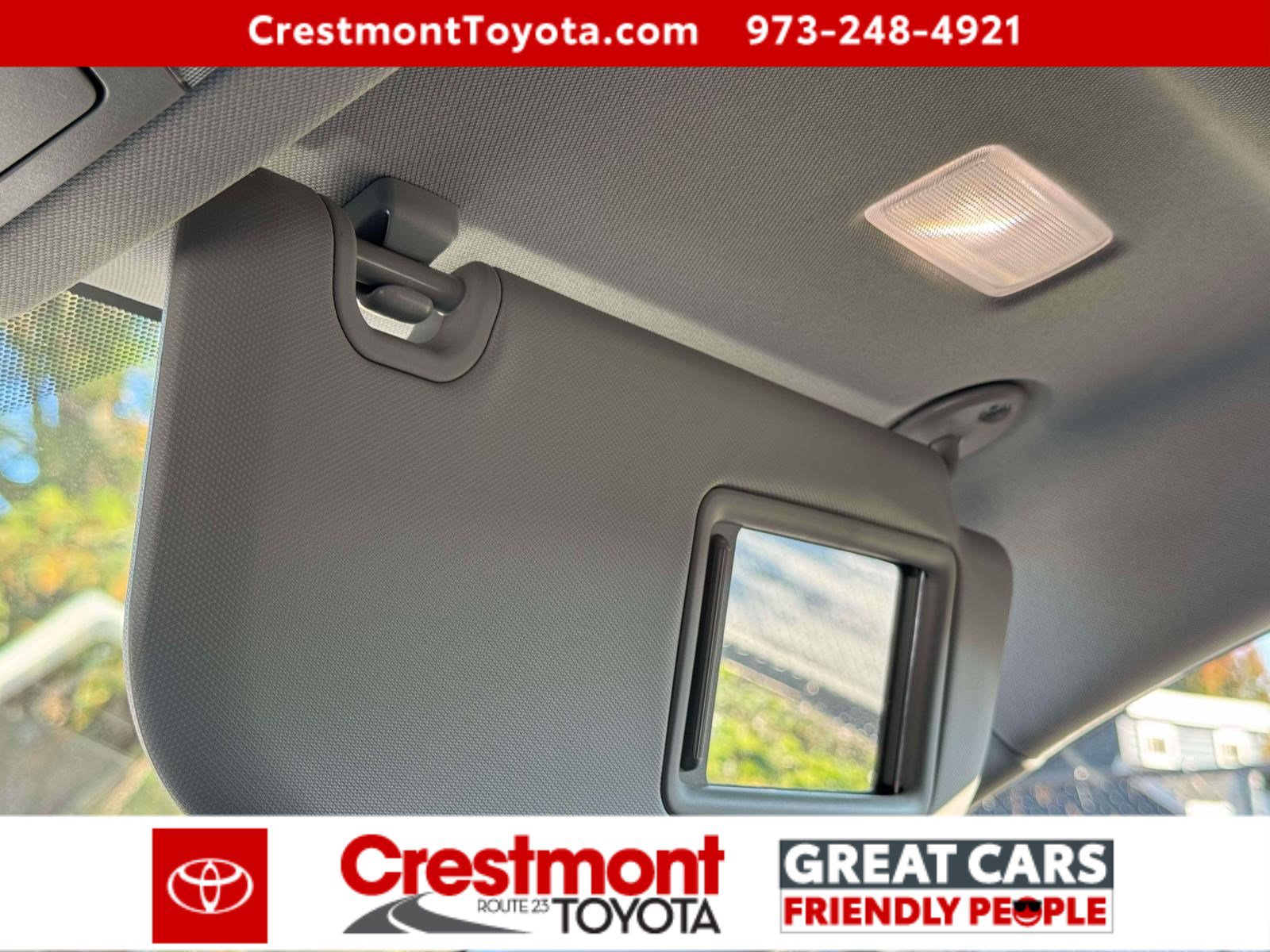Used 2024 Toyota RAV4 LE AWD/4WD image 31