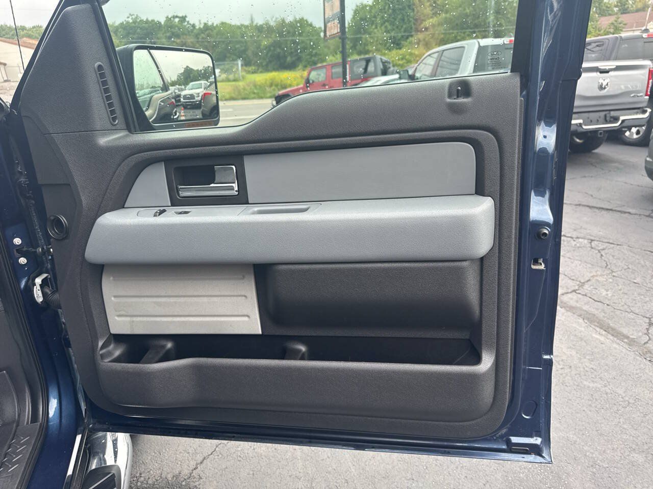 Used 2013 Ford F150 XLT w/ Luxury Equipment Group AWD/4WD image 24