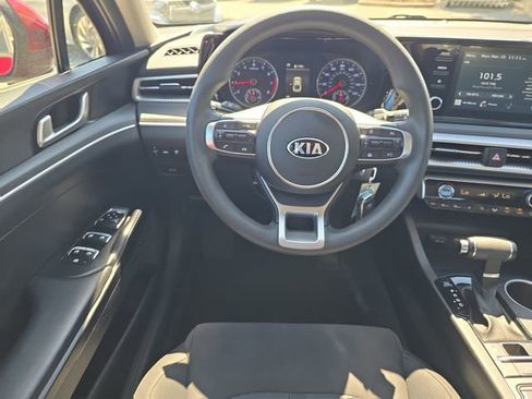 Used 2021 Kia K5 LX image 13