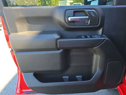 Used 2024 GMC Sierra 2500 Pro w/ Convenience Package image 24