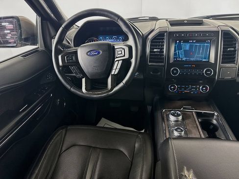 Used 2018 Ford Expedition Limited w/ Equipment Group 301A AWD/4WD image 26