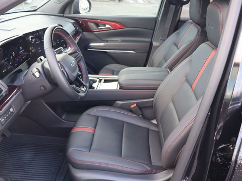 Used 2026 Chevrolet Traverse RS image 16