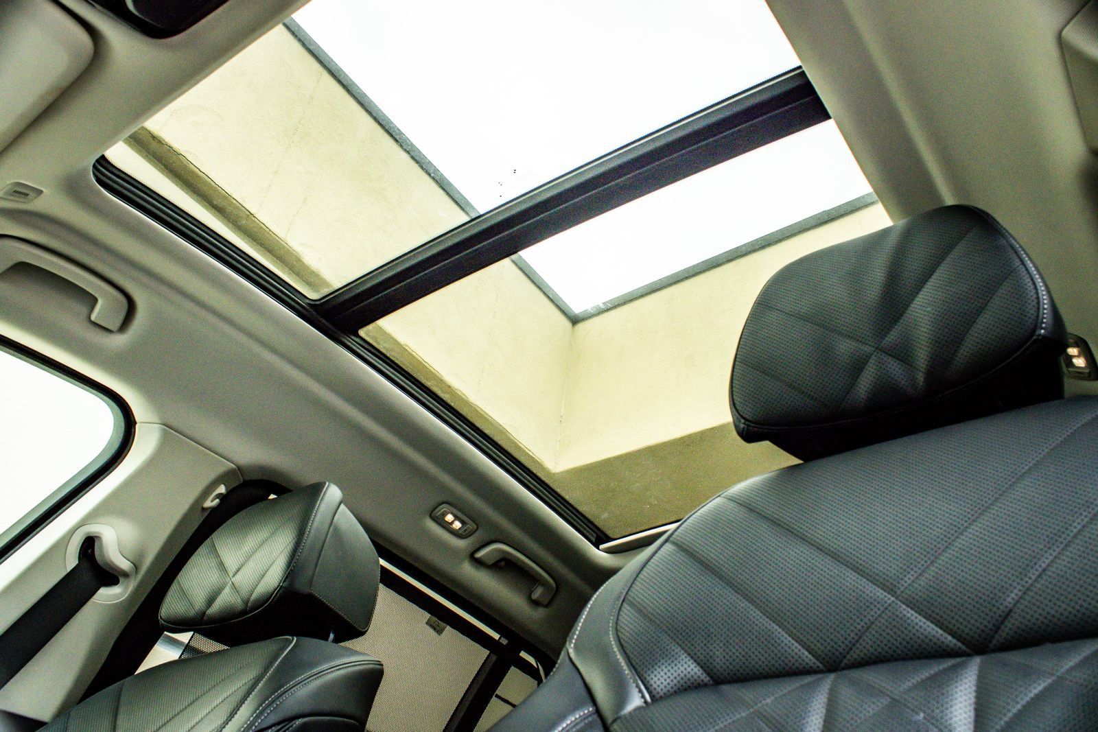 Used 2024 BMW X7 xDrive40i AWD/4WD image 19