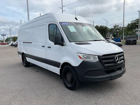 Used 2021 Mercedes-Benz Sprinter 2500 image 1