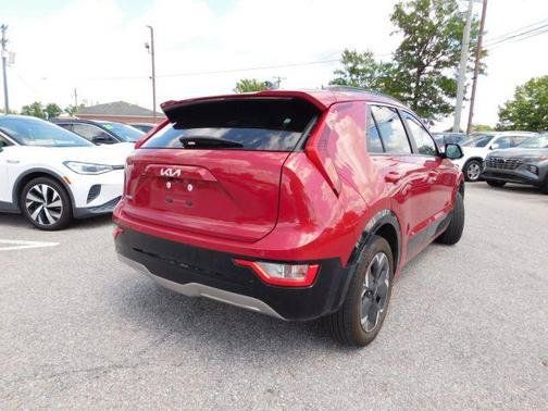 Used 2023 Kia Niro Wind FWD image 5