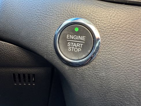 Used 2018 Ford Edge Titanium w/ Equipment Group 302A image 28