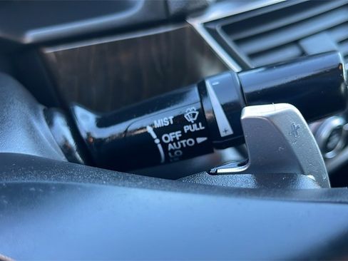 Used 2018 Honda Accord Touring image 31