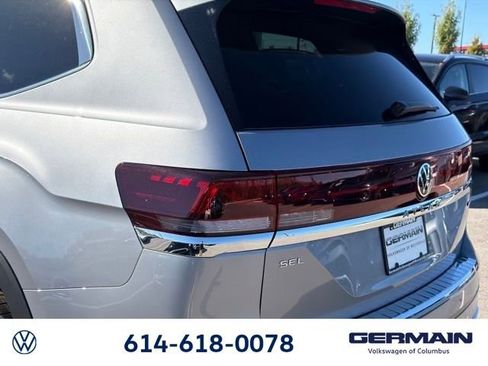 New 2026 Volkswagen Atlas SEL Premium R-Line AWD/4WD image 15