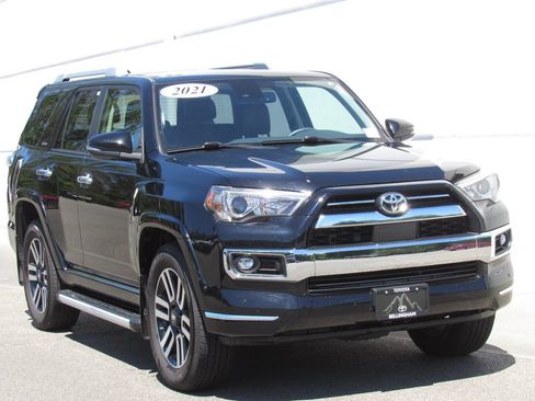 Used 2021 Toyota 4Runner Limited AWD/4WD image 2