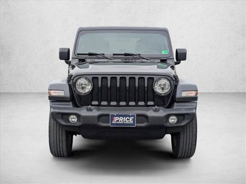 Used 2020 Jeep Wrangler Unlimited Sport S image 2