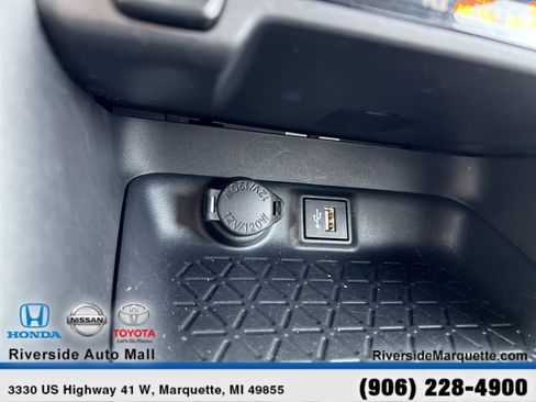 Used 2025 Toyota RAV4 XLE image 18