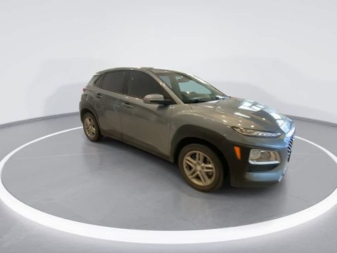 Used 2019 Hyundai Kona SE AWD/4WD image 2