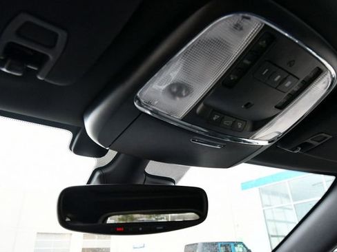 Used 2018 Jeep Grand Cherokee Trailhawk w/ Trailhawk Luxury Group AWD/4WD image 27