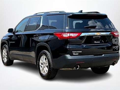 Used 2021 Chevrolet Traverse LT image 4