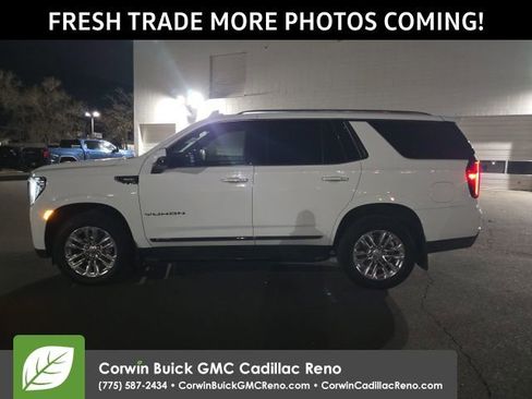 Used 2021 GMC Yukon SLT w/ SLT Premium Package image 2
