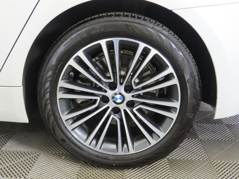 Used 2019 BMW 530i xDrive 530i xDrive w/ Convenience Package image 32