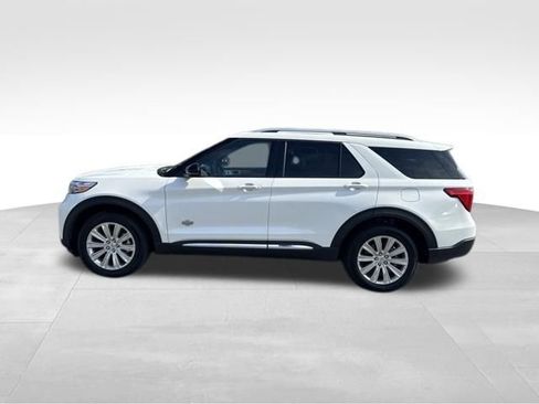 Used 2023 Ford Explorer King Ranch w/ Technology Package AWD/4WD image 11