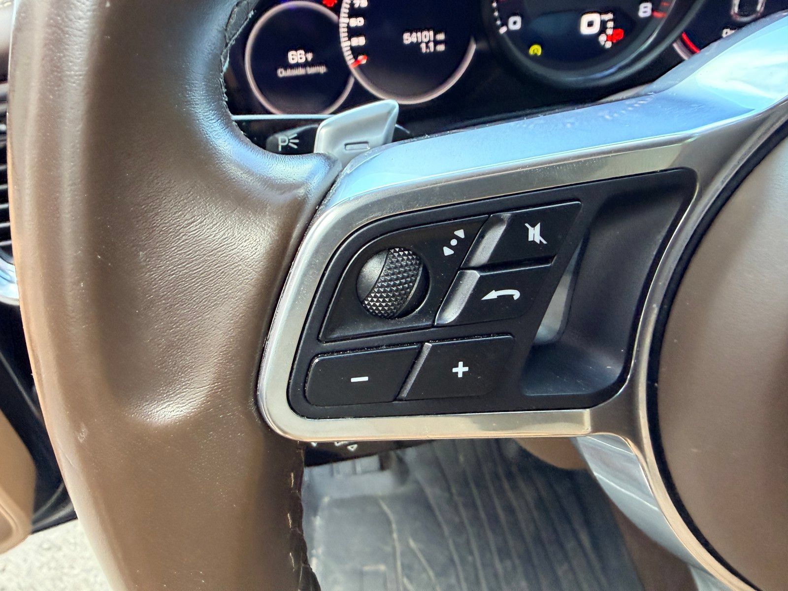 Used 2017 Porsche Panamera Turbo AWD/4WD image 16