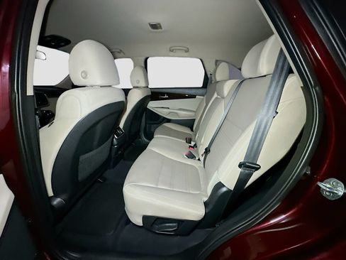 Used 2020 Kia Sorento LX AWD/4WD image 28
