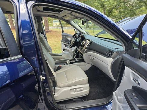 Used 2019 Honda Ridgeline RTL-T image 11