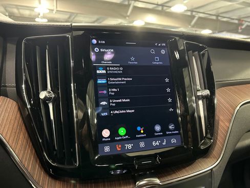 Certified 2023 Volvo XC60 T8 Ultimate w/ Climate Package image 16