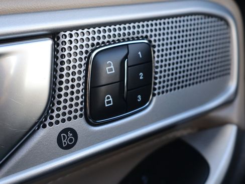 Used 2022 Ford Explorer Limited w/ Equipment Group 301A image 19