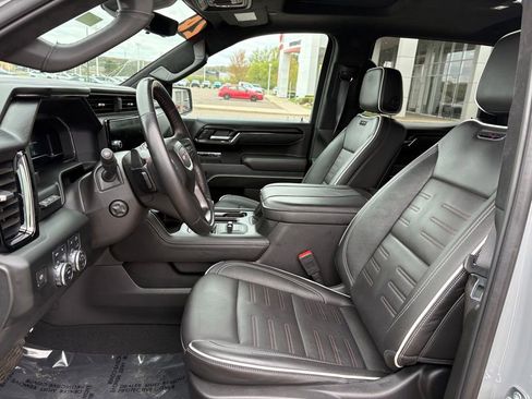 Used 2024 GMC Sierra 1500 AT4X AWD/4WD image 11
