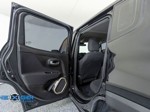 Used 2016 Jeep Renegade Sport w/ Power & Air Group AWD/4WD image 23