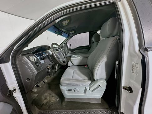 Used 2014 Ford F150 XLT w/ Equipment Group 302A Luxury RWD image 13