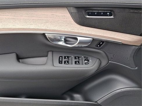 New 2026 Volvo XC90 B6 Plus w/ Protection Package Premier image 6