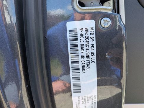 Used 2022 Chrysler Pacifica Touring-L w/ Uconnect Theater Family Group FWD image 79