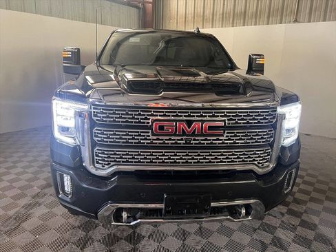 Used 2022 GMC Sierra 3500 Denali w/ Denali Ultimate Package AWD/4WD image 3