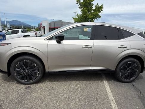 New 2026 Nissan Murano Platinum w/ Cargo Package AWD/4WD image 7